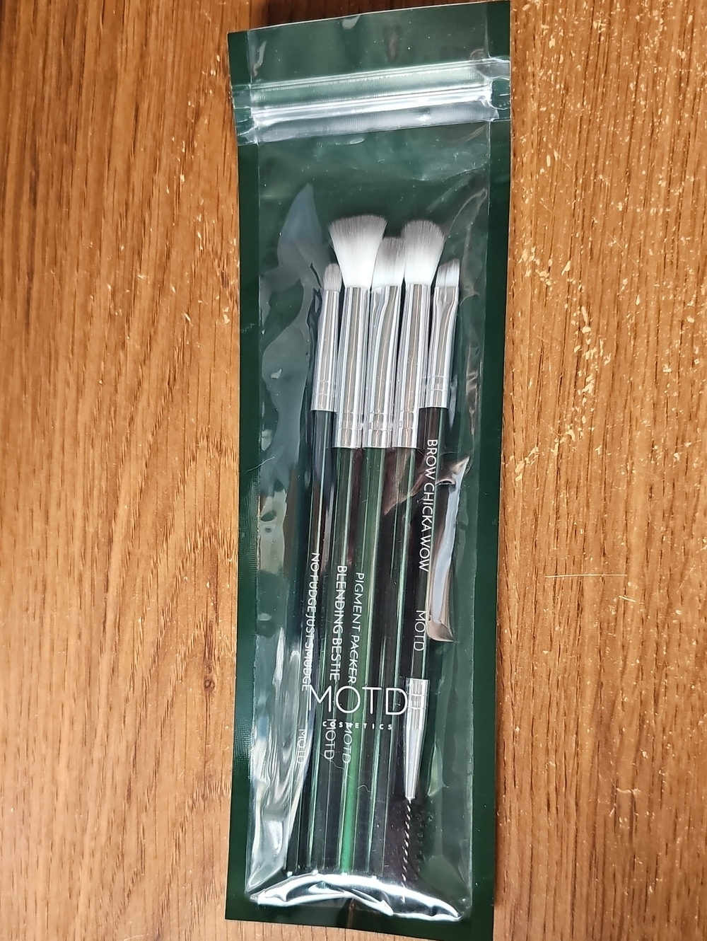 New MOTD Green and Silver Eye & Brow Brush Set
